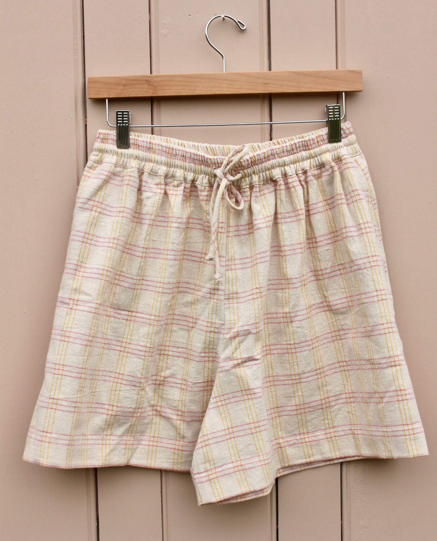 Luchia Shorts (yellow over pink)